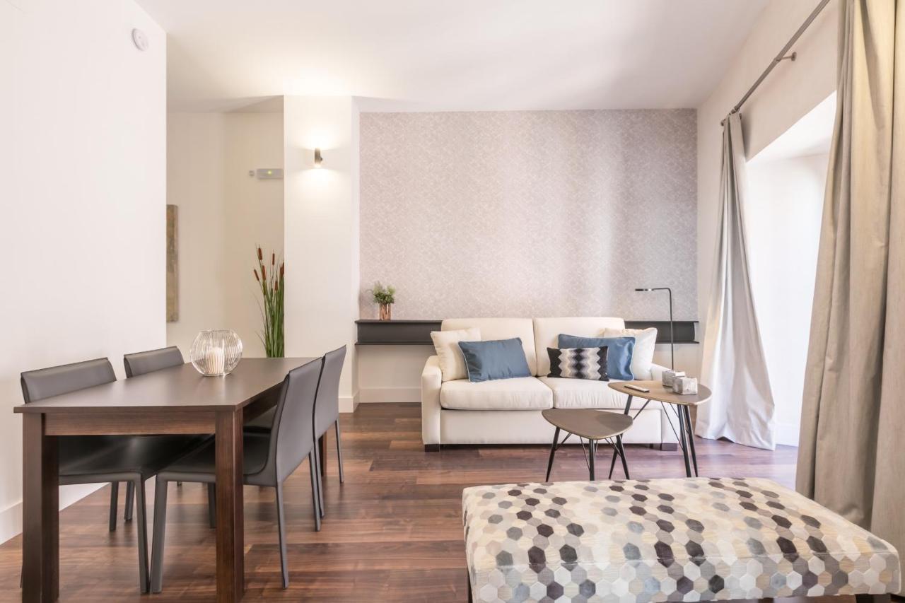Green-Apartments Sierpes Luxury Suites Sevilla Exteriör bild